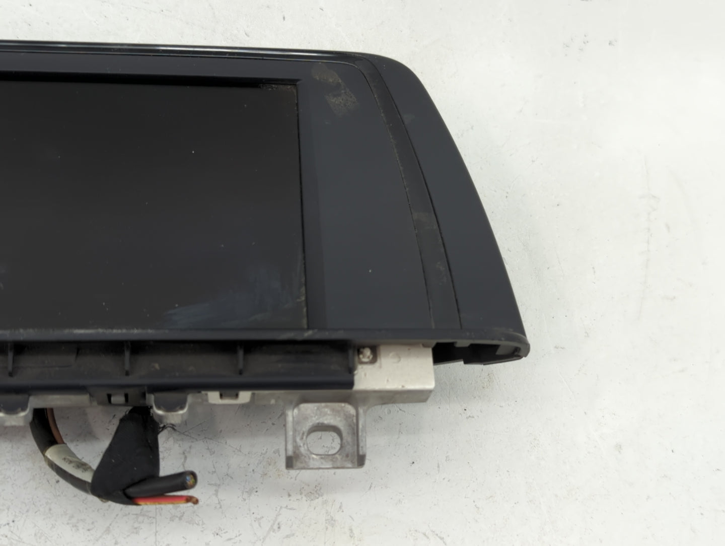 2012-2016 Bmw 328i Information Display Screen - Oemusedautoparts1.com