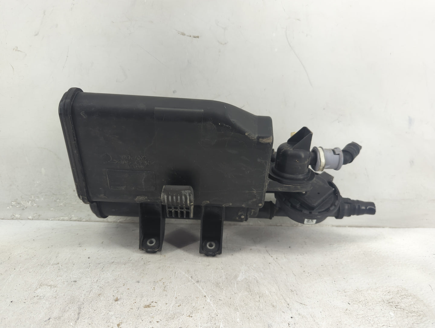 2013 Bmw 328i Fuel Vapor Charcoal Canister - Oemusedautoparts1.com