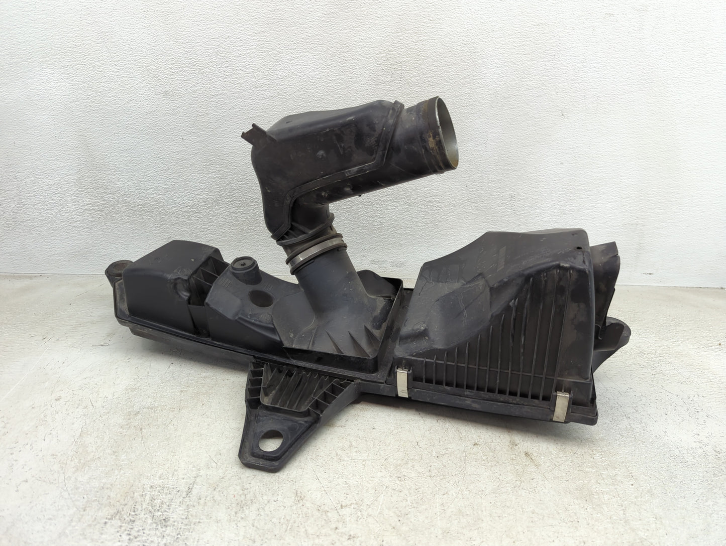 2012-2016 Bmw 328i Air Cleaner Intake-duct Hose Tube - Oemusedautoparts1.com