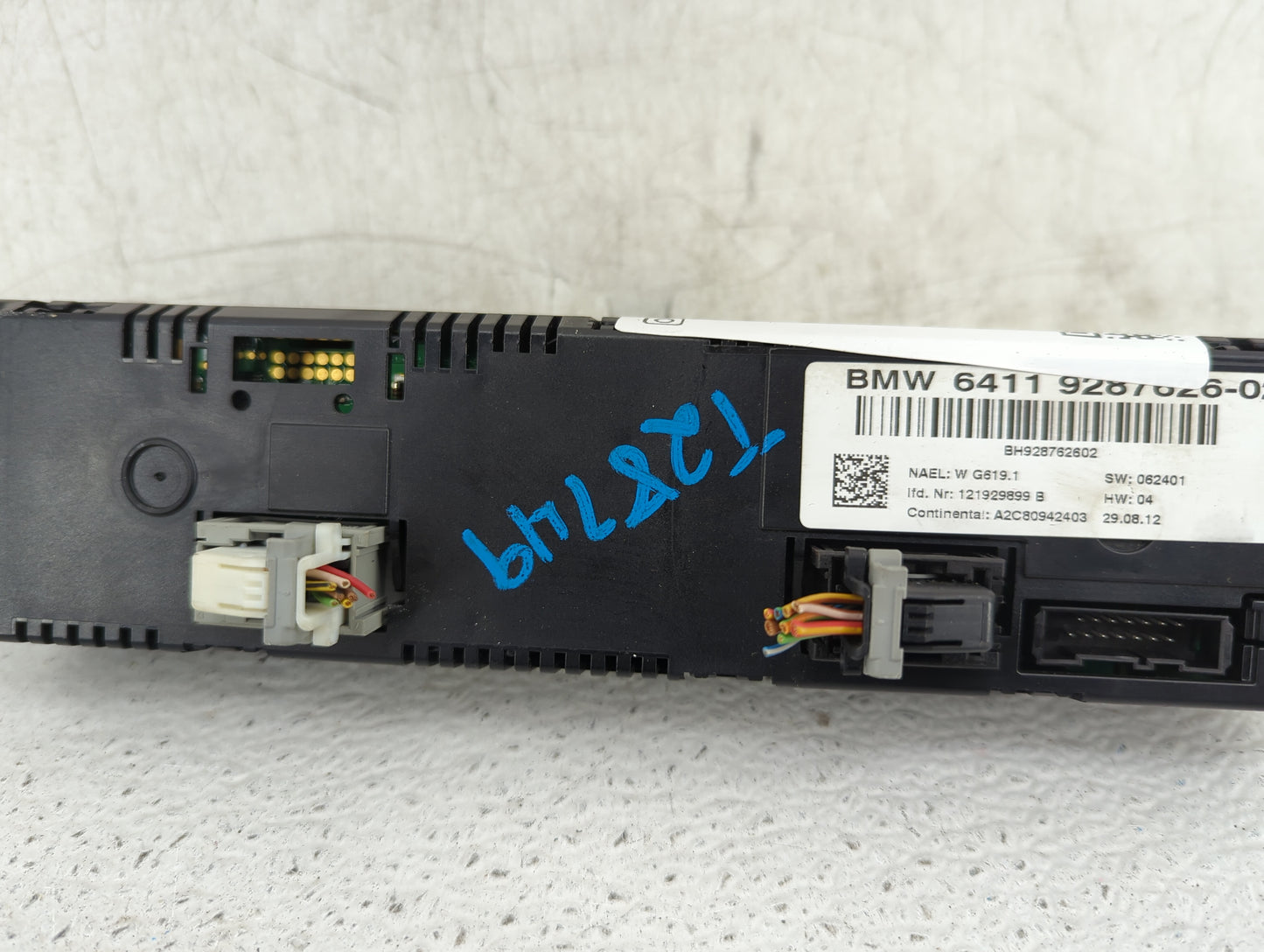 2011-2013 Bmw 328i Climate Control Module Temperature AC/Heater Replacement Fits Fits 2011 2012 2013 OEM Used Auto Parts - O