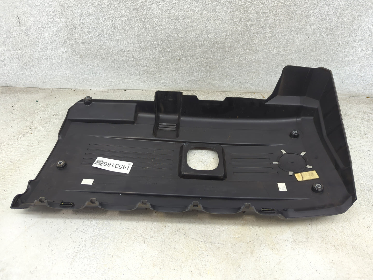 2013 Bmw 328i Engine Cover 1453186 - Oemusedautoparts1.com