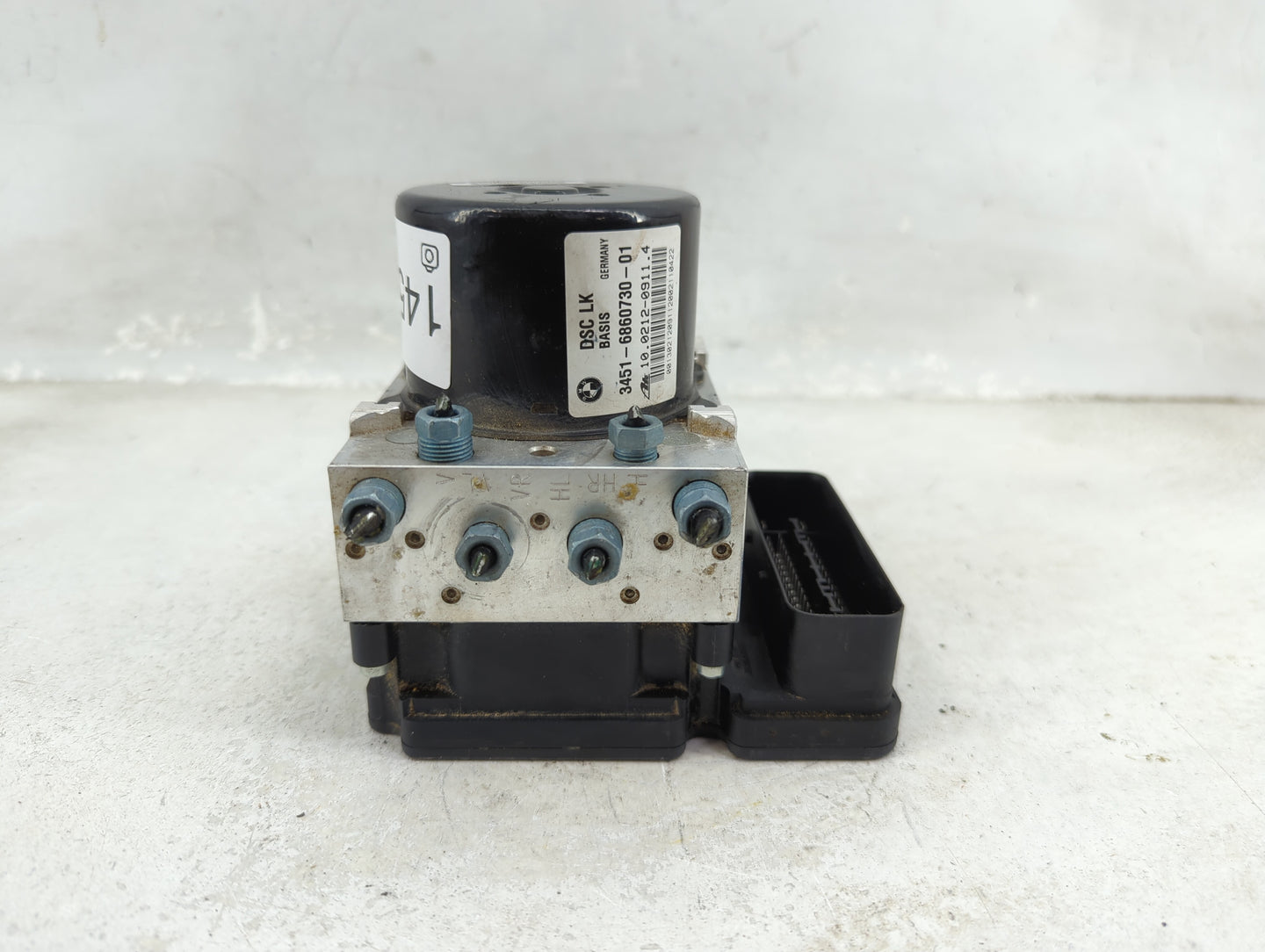 2012-2013 Bmw 328i ABS Pump Control Module Replacement P/N:3451-6860730-01 Fits Fits 2012 2013 OEM Used Auto Parts - Oemused