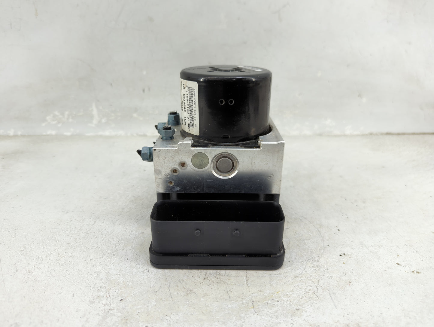 2012-2013 Bmw 328i ABS Pump Control Module Replacement P/N:3451-6860730-01 Fits Fits 2012 2013 OEM Used Auto Parts - Oemused