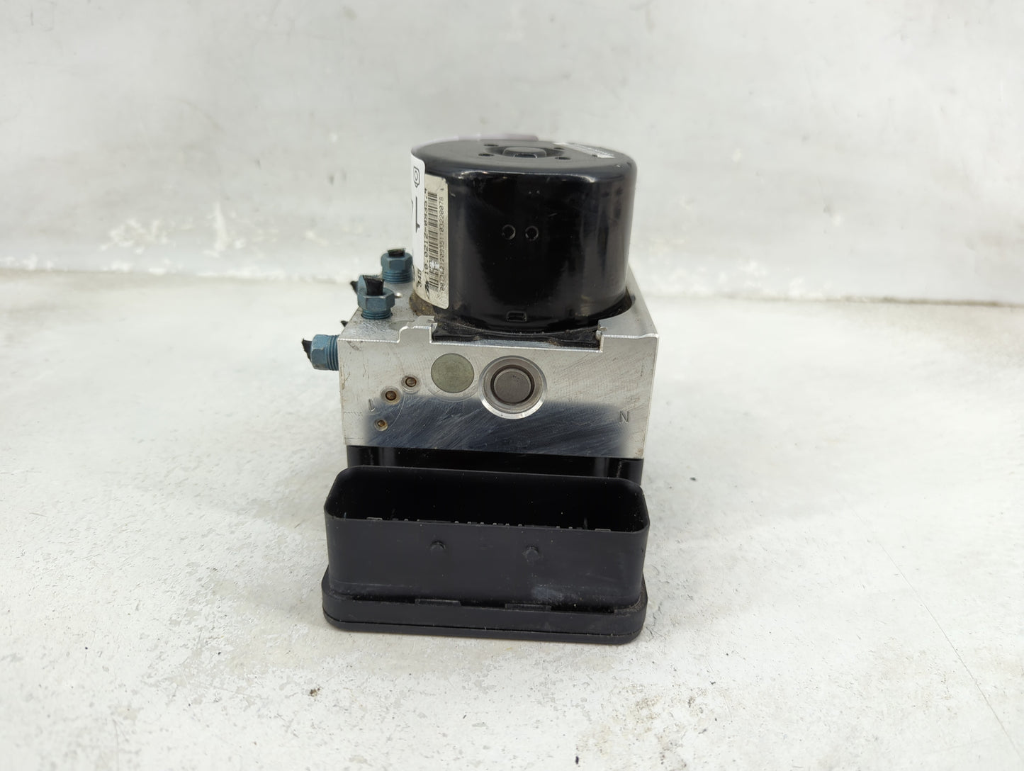 2012-2013 Bmw 328i ABS Pump Control Module Replacement P/N:3451-6860730-01 Fits Fits 2012 2013 OEM Used Auto Parts - Oemused