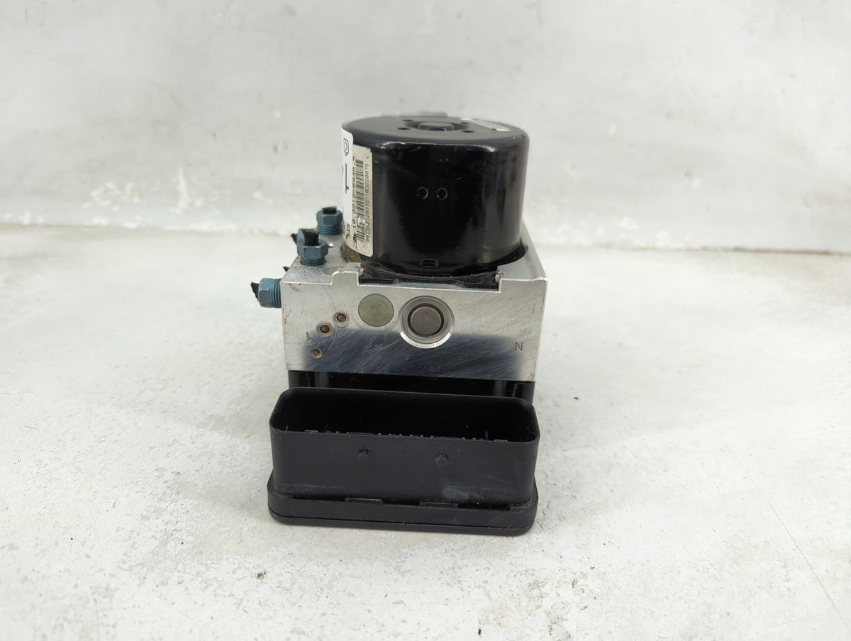 2012-2013 Bmw 328i Anti-Lock Brake ABS Pump Module Actuator OEM P/N:3451-6860730-01 Fits Fits 2012 2013 OEM Used Auto Parts 