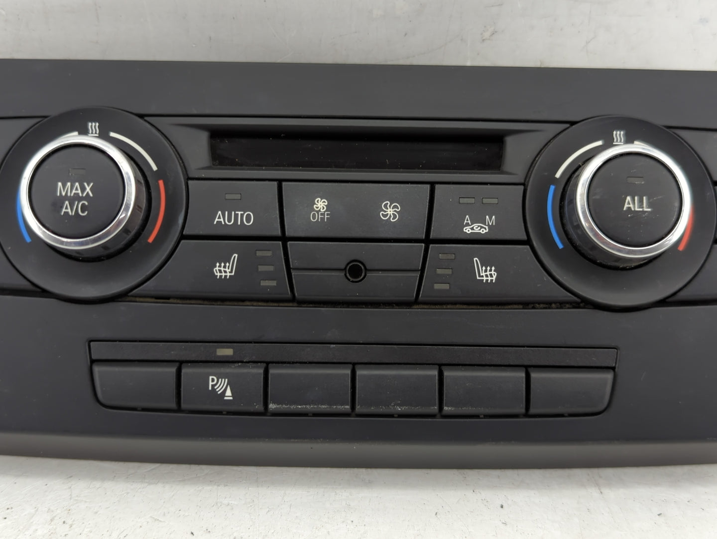 2011-2013 Bmw 328i Climate Control Module Temperature AC/Heater Replacement P/N:9292264-02 Fits Fits 2011 2012 2013 OEM Used