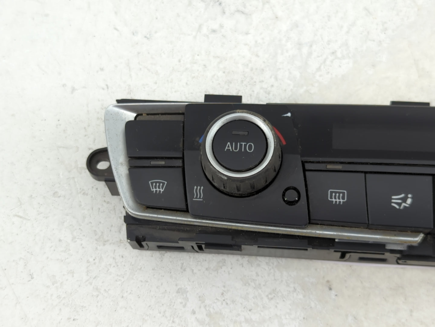 2012-2014 Bmw 328i Climate Control Module Temperature AC/Heater Replacement Fits Fits 2012 2013 2014 OEM Used Auto Parts - O