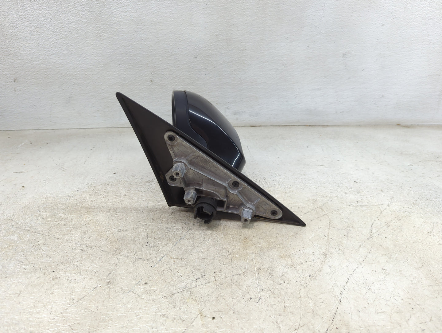 2010-2013 Bmw 328i Driver Side View Mirror - Left Door Mirror OEM Used - Oemusedautoparts1.com