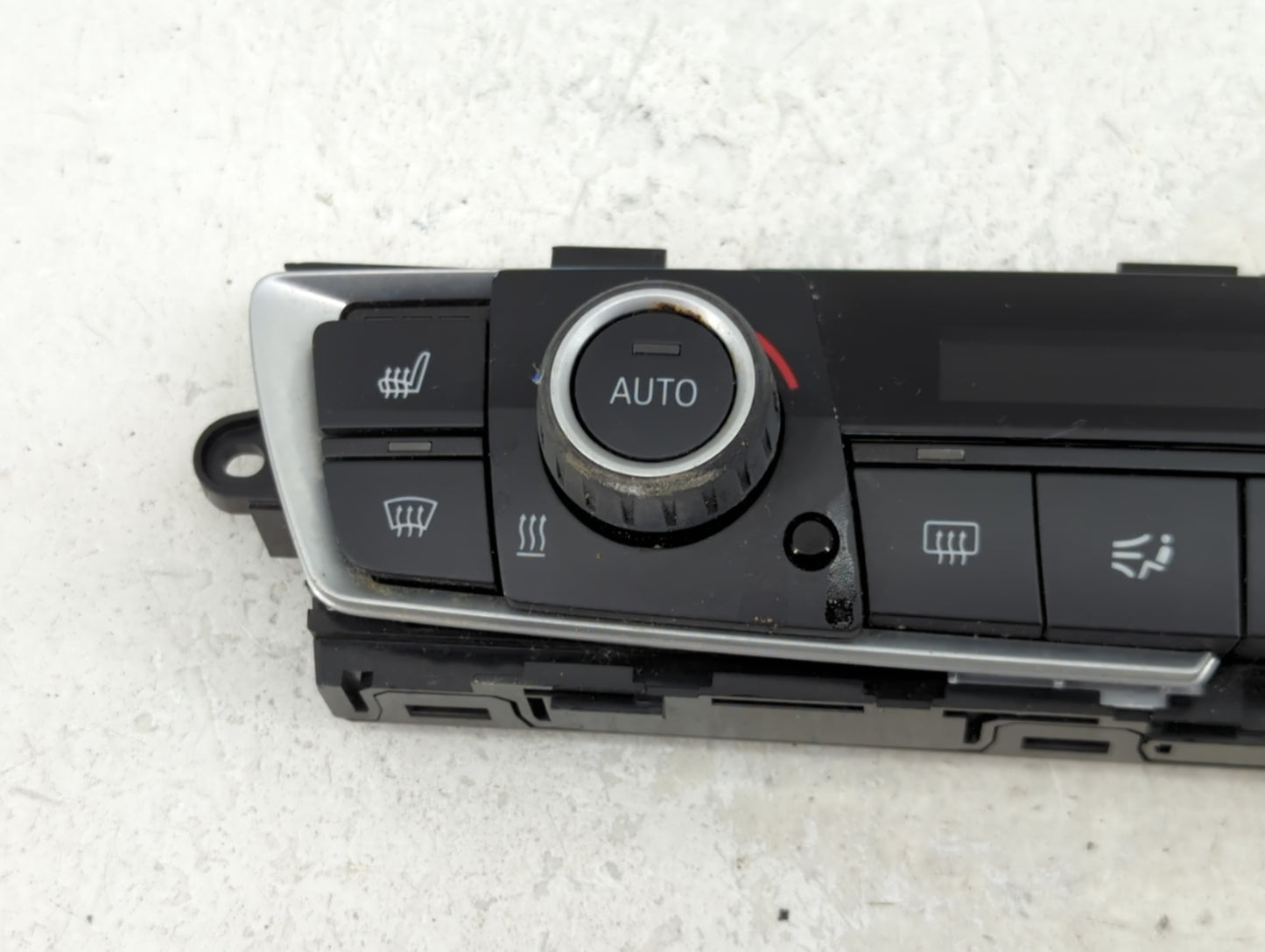 2012-2014 Bmw 328i Climate Control Module Temperature AC/Heater Replacement Fits Fits 2012 2013 2014 OEM Used Auto Parts - O