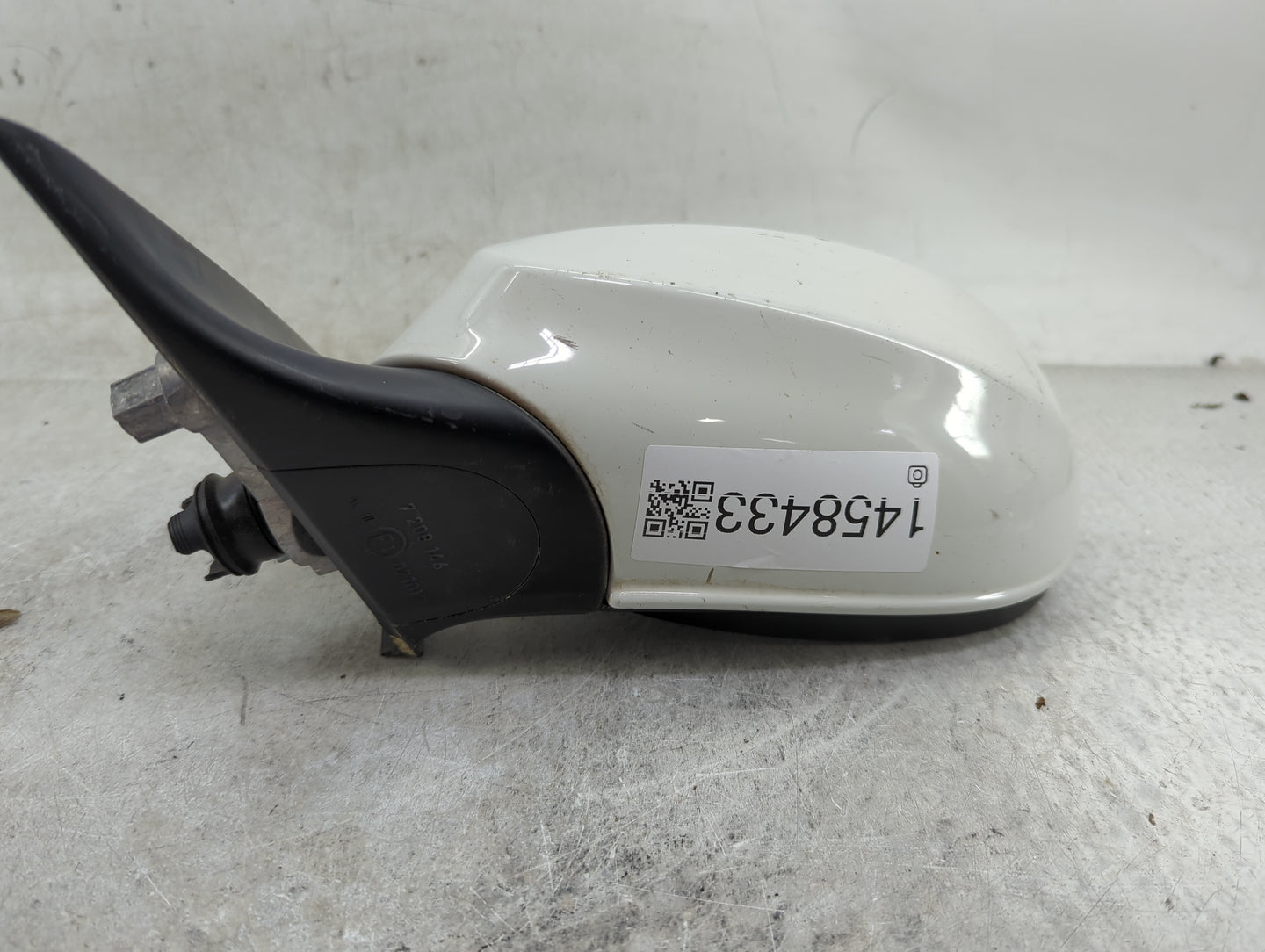 2010-2013 Bmw 328i Driver Side View Mirror - Left Door Mirror OEM Used - Oemusedautoparts1.com