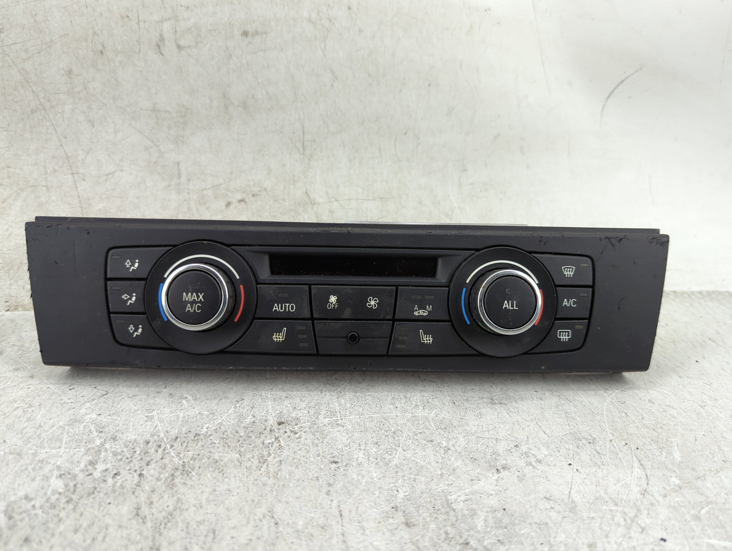 2011-2013 Bmw 328i Climate Control Module Temperature AC/Heater Replacement P/N:9287626-02 Fits Fits 2011 2012 2013 OEM Used