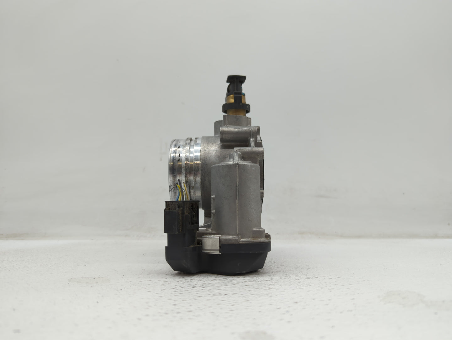 2012-2016 Bmw 328i Throttle Body P/N:A2C53355204 1354 7588625 Fits Fits 2012 2013 2014 2015 2016 2017 2018 OEM Used Auto Par