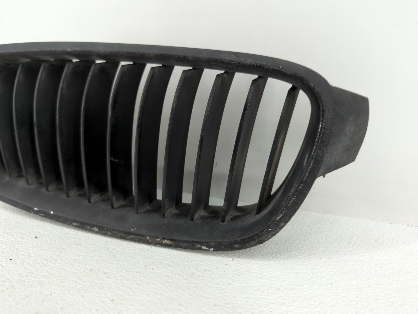 2012-2016 Bmw 328i Front Grille Bumper Not Included - Oemusedautoparts1.com