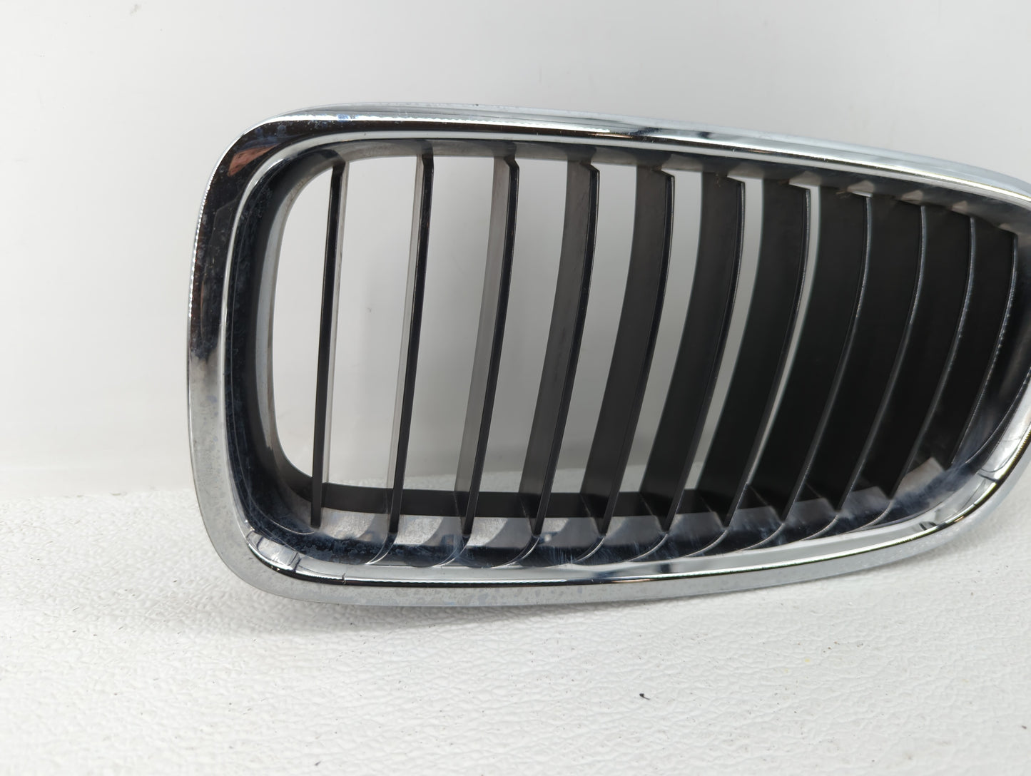 2012-2016 Bmw 328i Front Bumper Grille Cover - Oemusedautoparts1.com