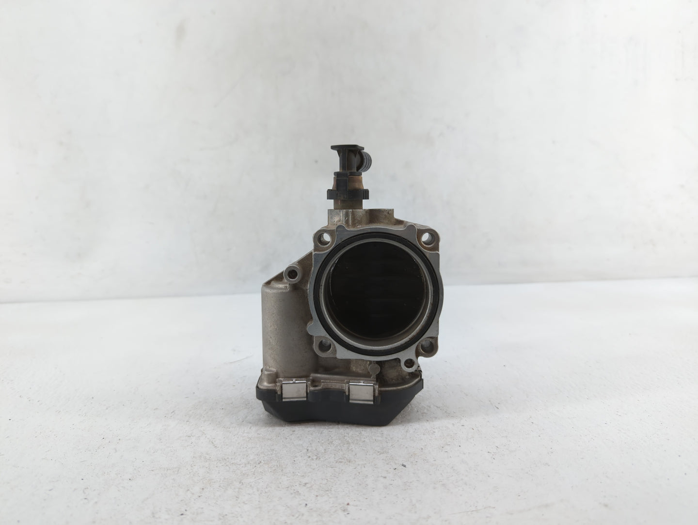 2012-2016 Bmw 328i Throttle Body P/N:A2C53355204 1354 7588625 Fits Fits 2012 2013 2014 2015 2016 2017 2018 OEM Used Auto Par