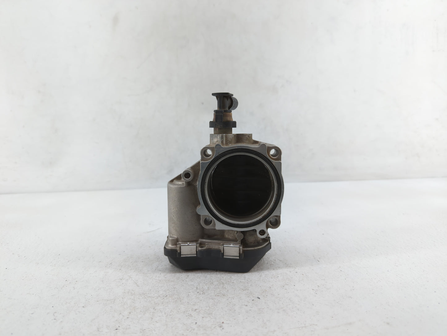 2012-2016 Bmw 328i Throttle Body P/N:A2C53355204 1354 7588625 Fits Fits 2012 2013 2014 2015 2016 2017 2018 OEM Used Auto Par