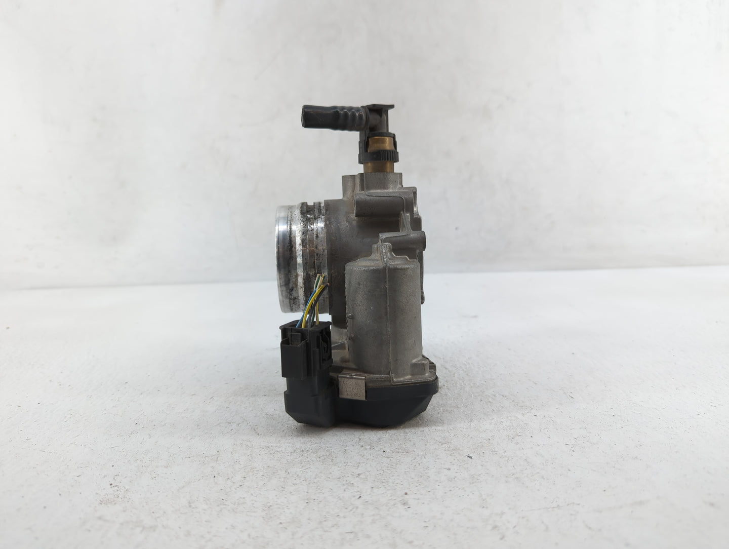 2012-2016 Bmw 328i Throttle Body P/N:A2C53355204 1354 7588625 Fits Fits 2012 2013 2014 2015 2016 2017 2018 OEM Used Auto Par
