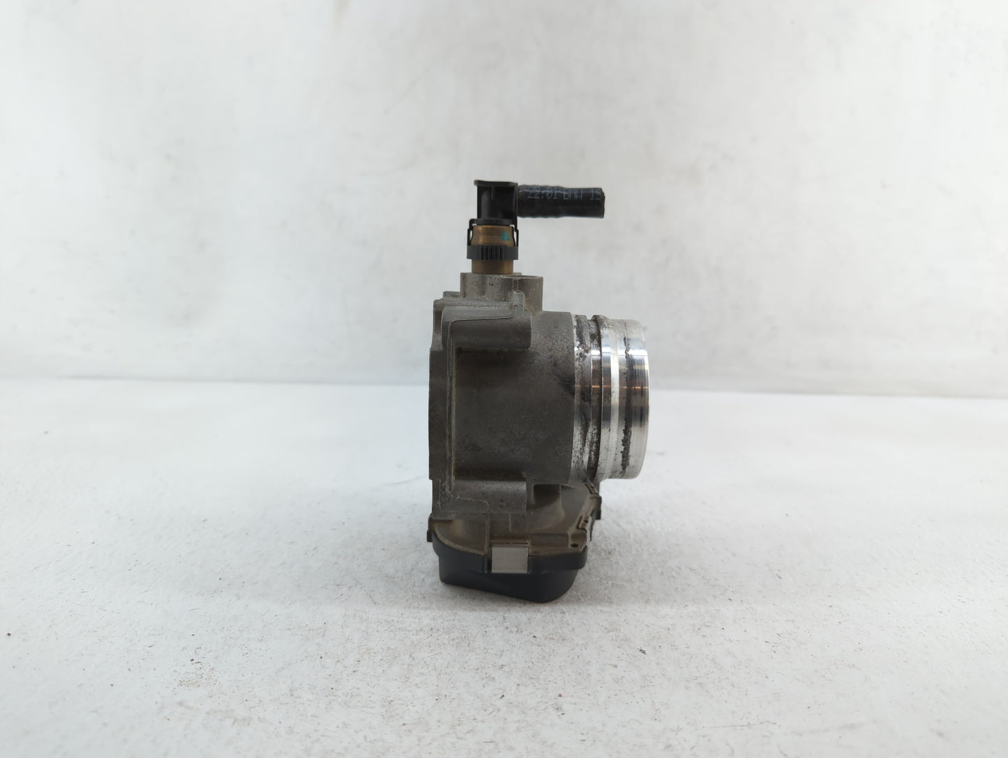 2012-2016 Bmw 328i Throttle Body P/N:A2C53355204 1354 7588625 Fits Fits 2012 2013 2014 2015 2016 2017 2018 OEM Used Auto Par