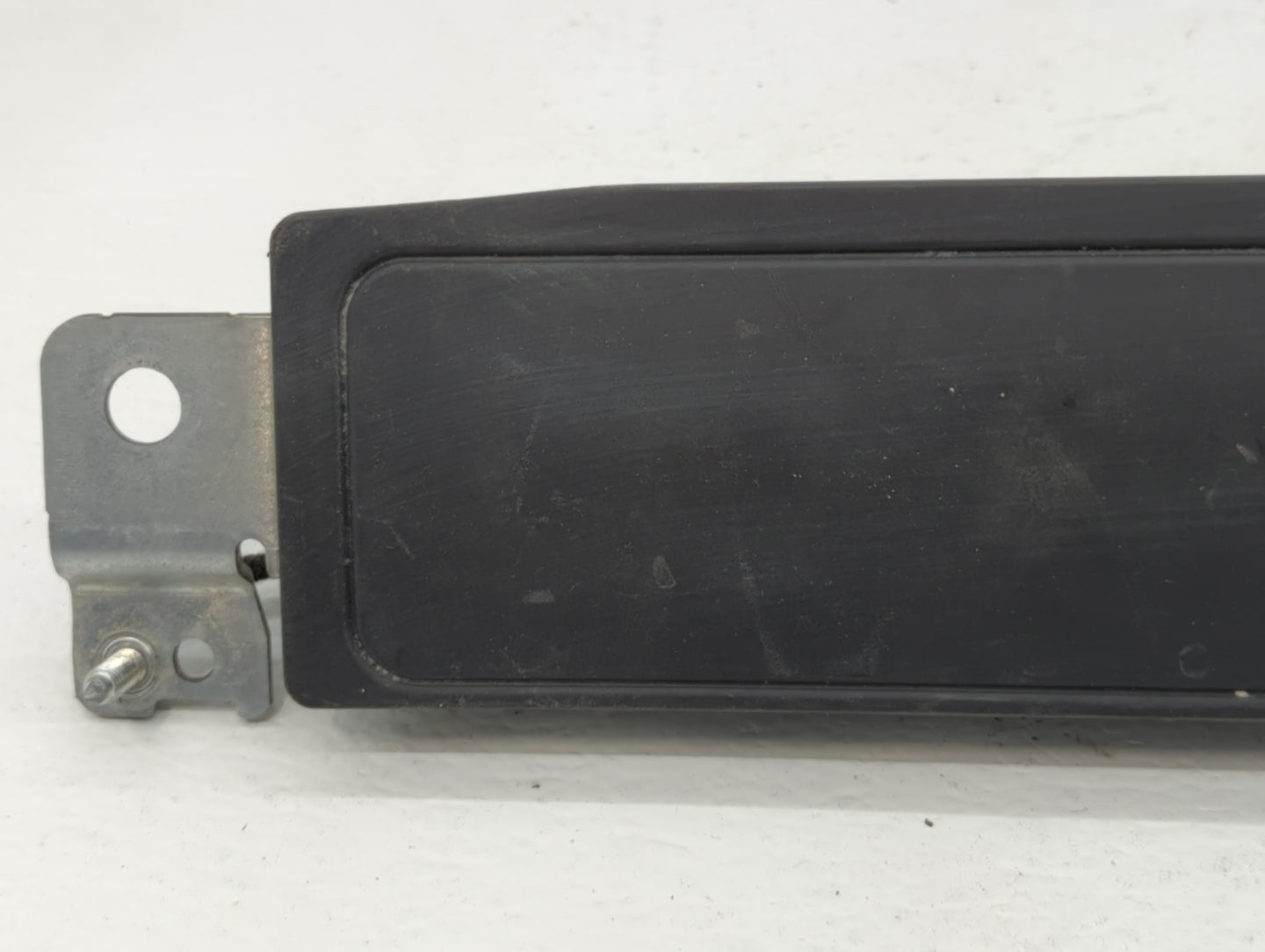 2012-2016 Bmw 328i Air Bag Passenger Right Knee OEM P/N:1020135 1024565 Fits OEM Used Auto Parts - Oemusedautoparts1.com