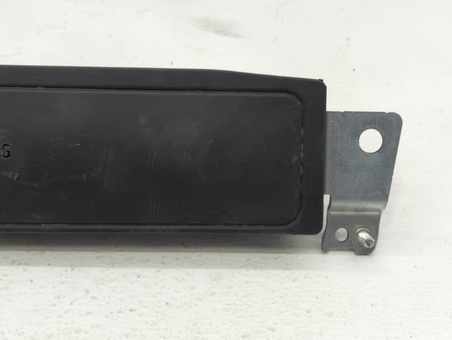 2012-2016 Bmw 328i Air Bag Passenger Right Knee OEM P/N:1020135 1024565 Fits OEM Used Auto Parts - Oemusedautoparts1.com