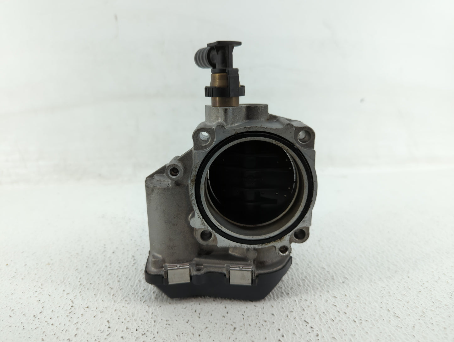 2012-2016 Bmw 328i Throttle Body P/N:1354 7588625-02 1354 7588625-03, 1354 7588625 Fits Fits 2012 2013 2014 2015 2016 2017 2