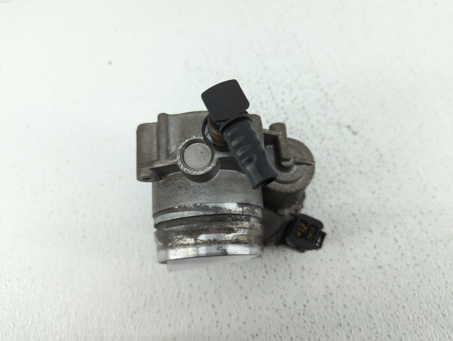 2012-2016 Bmw 328i Throttle Body P/N:1354 7588625-02 1354 7588625-03, 1354 7588625 Fits Fits 2012 2013 2014 2015 2016 2017 2