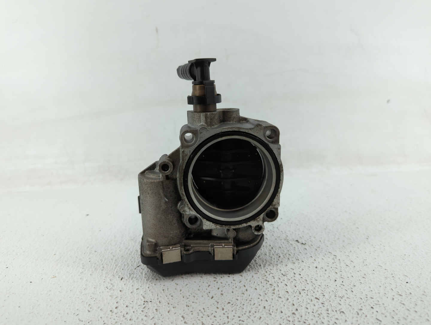 2012-2016 Bmw 328i Throttle Body P/N:1354 7588625-02 1354 7588625-03, 1354 7588625 Fits Fits 2012 2013 2014 2015 2016 2017 2