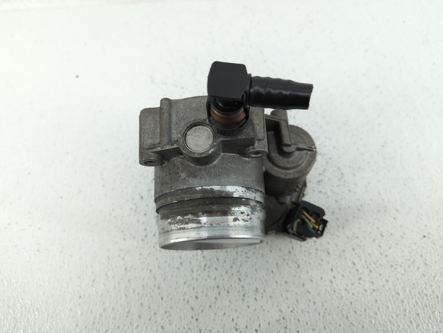 2012-2016 Bmw 328i Throttle Body P/N:1354 7588625-02 1354 7588625-03, 1354 7588625 Fits Fits 2012 2013 2014 2015 2016 2017 2