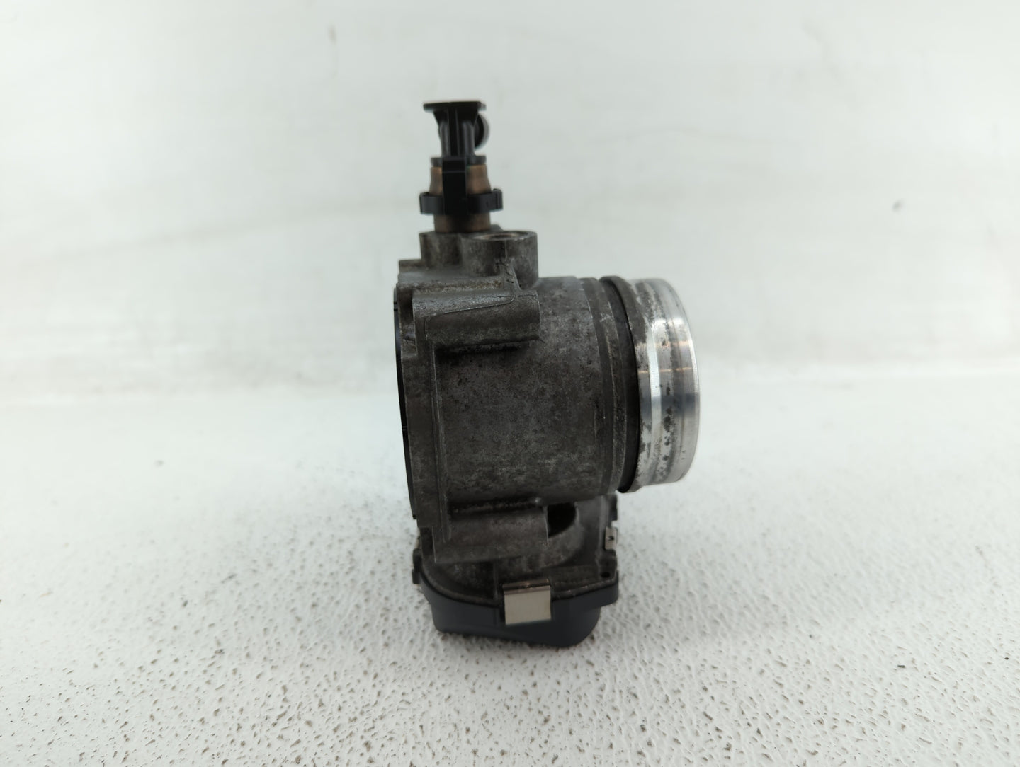 2012-2016 Bmw 328i Throttle Body P/N:1354 7588625-02 1354 7588625-03, 1354 7588625 Fits Fits 2012 2013 2014 2015 2016 2017 2