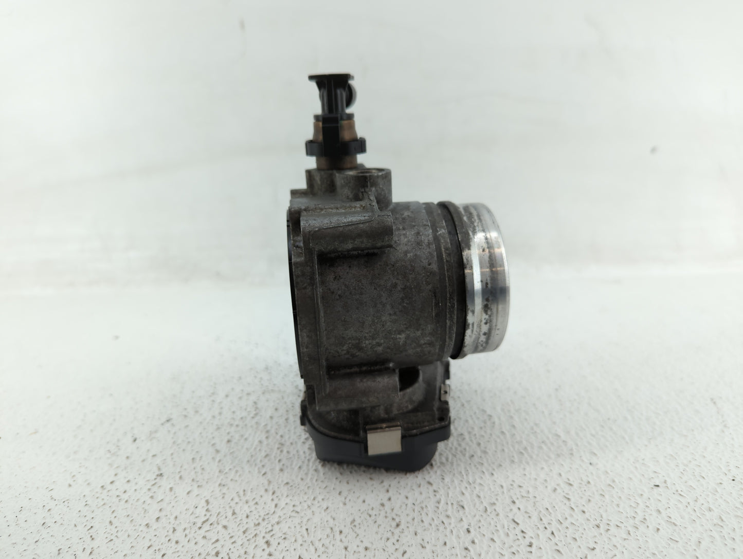 2012-2016 Bmw 328i Throttle Body P/N:1354 7588625-02 1354 7588625-03, 1354 7588625 Fits Fits 2012 2013 2014 2015 2016 2017 2