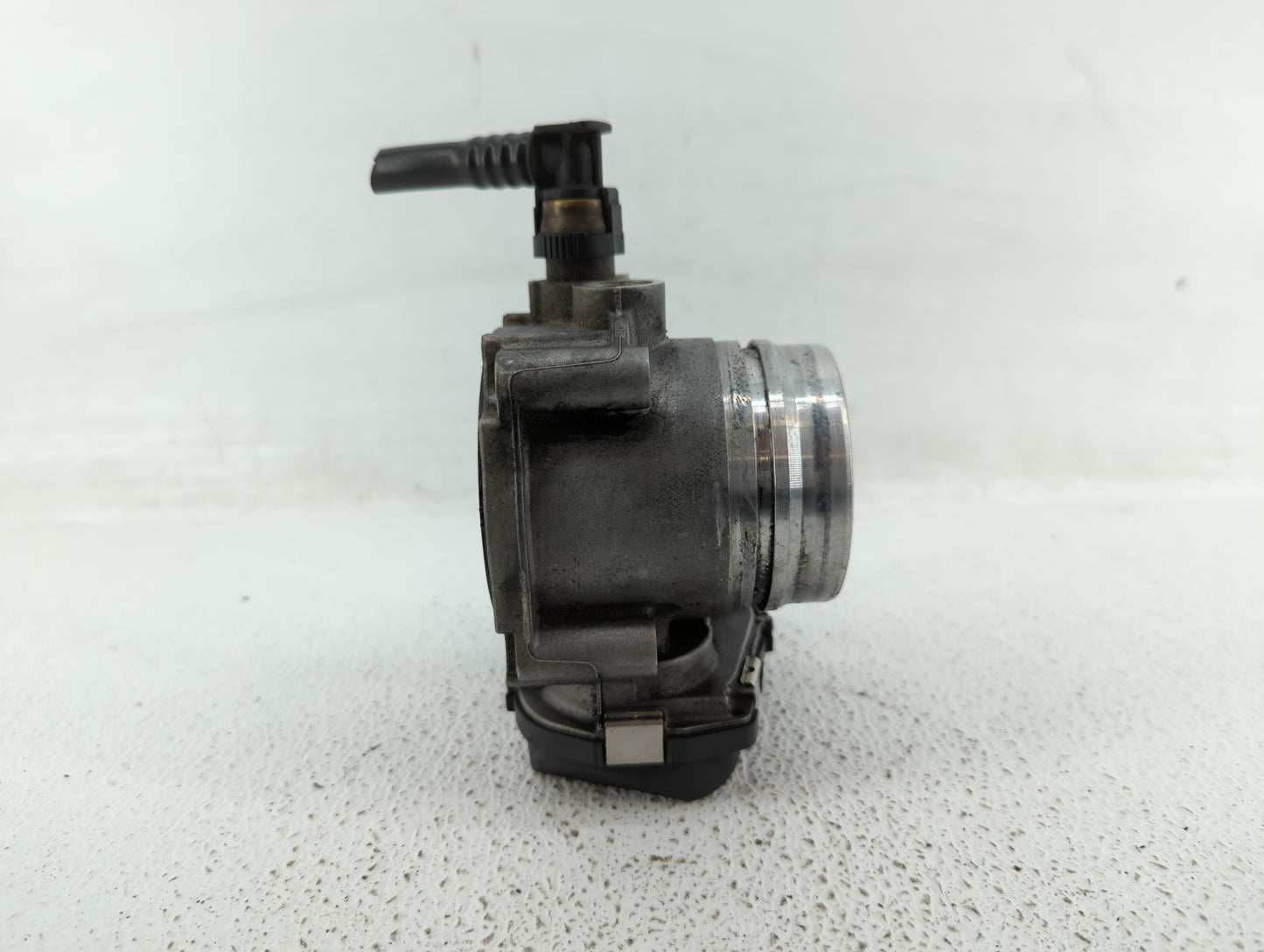 2012-2016 Bmw 328i Throttle Body P/N:1354 7588625-02 1354 7588625-03, 1354 7588625 Fits Fits 2012 2013 2014 2015 2016 2017 2