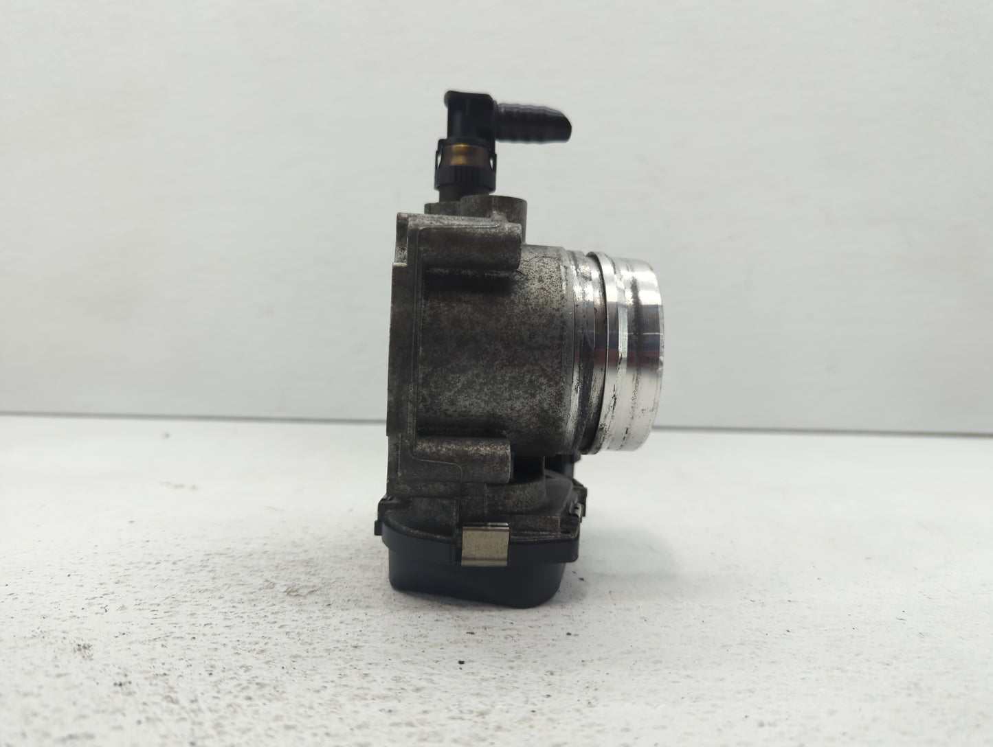 2012-2016 Bmw 328i Throttle Body P/N:154 7588625 02 1354 7588625-04, 1354 7588625-03 Fits Fits 2012 2013 2014 2015 2016 2017