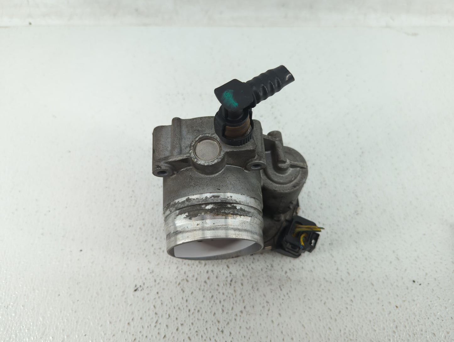 2012-2016 Bmw 328i Throttle Body P/N:1354 7588625-02 1354 7588625-04, 1354 7588625-03 Fits Fits 2012 2013 2014 2015 2016 201