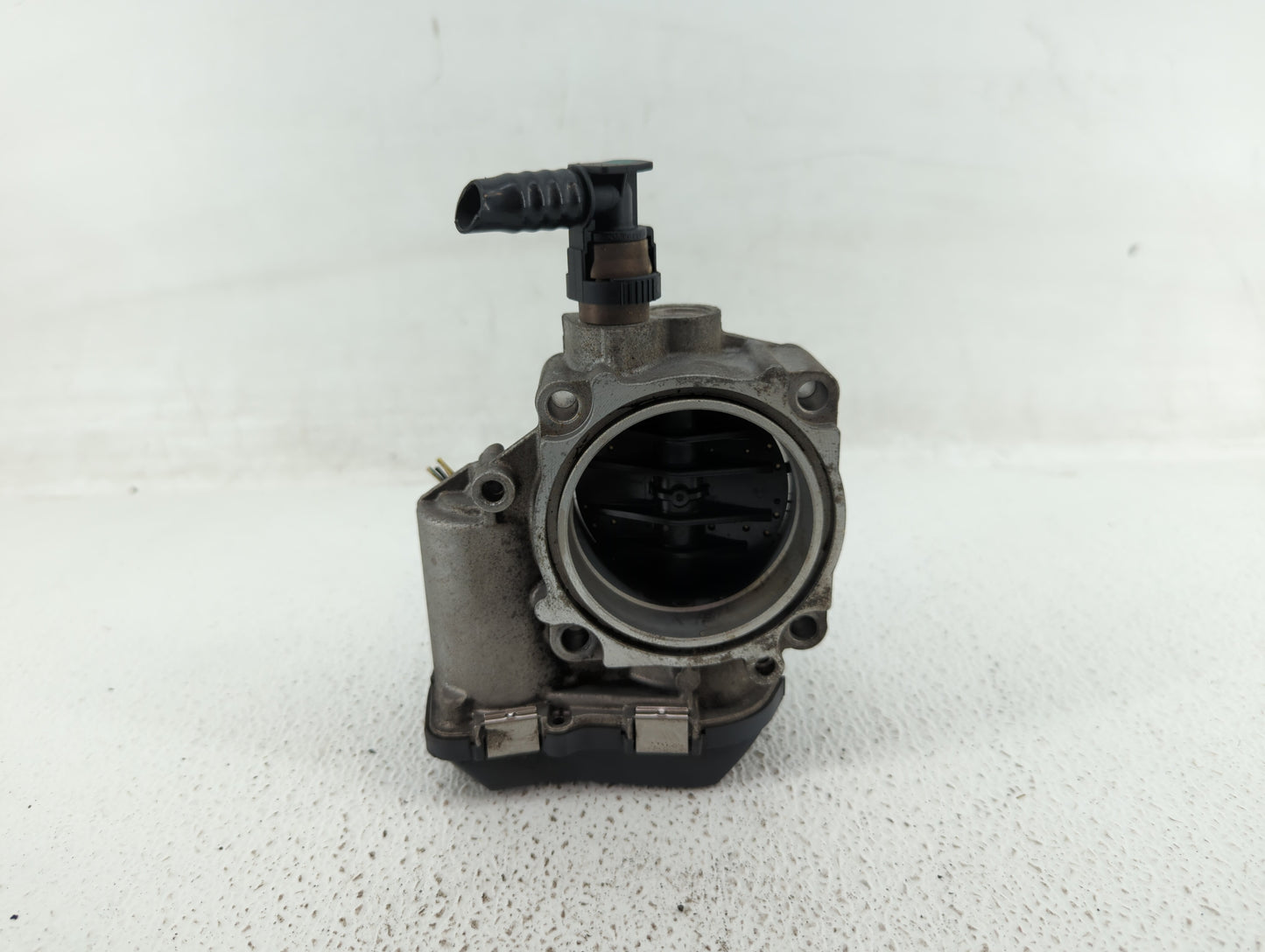 2012-2016 Bmw 328i Throttle Body P/N:1354 7588625-02 1354 7588625-04, 1354 7588625-03 Fits Fits 2012 2013 2014 2015 2016 201