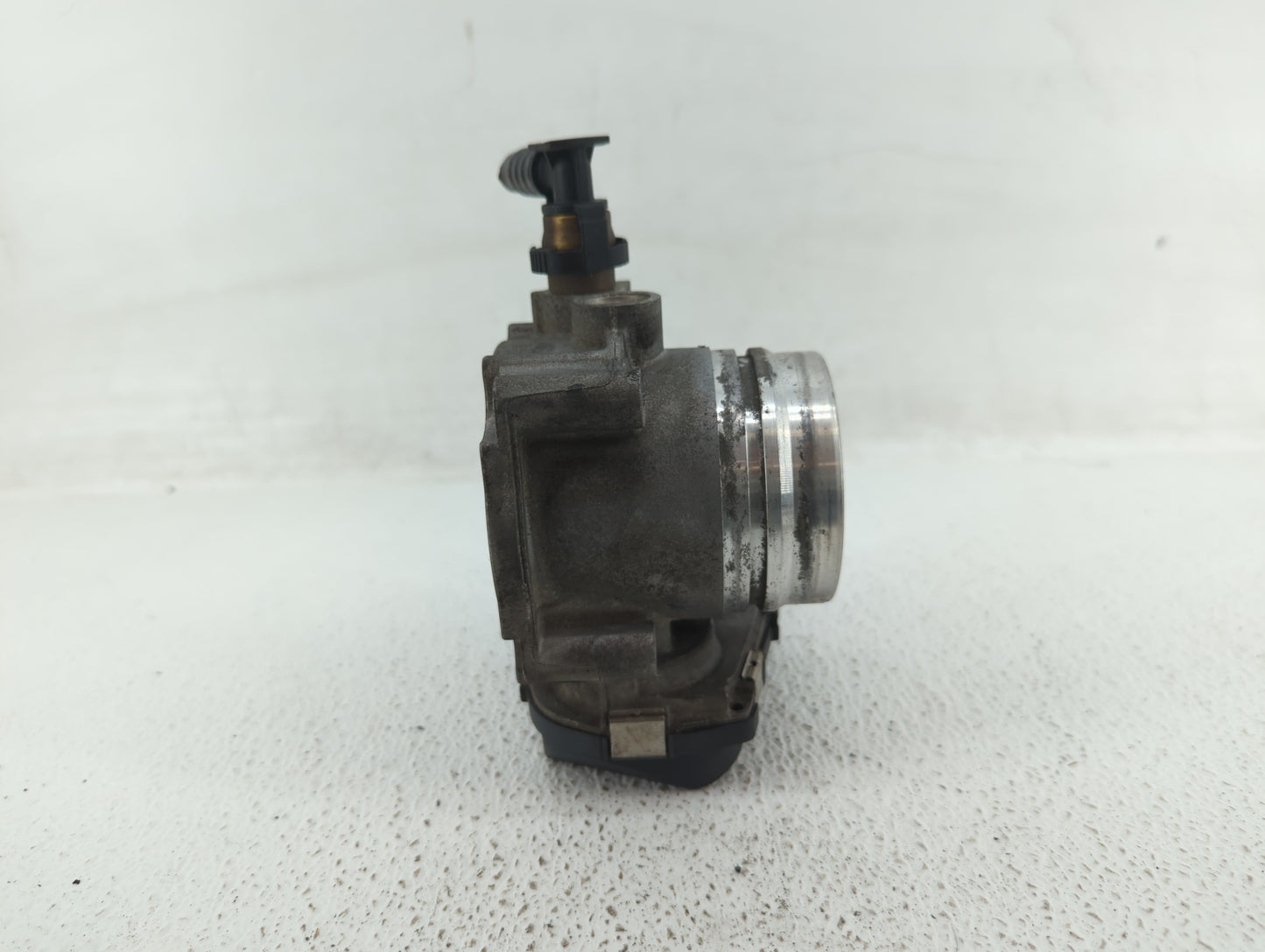 2012-2016 Bmw 328i Throttle Body P/N:1354 7588625-02 1354 7588625-04, 1354 7588625-03 Fits Fits 2012 2013 2014 2015 2016 201