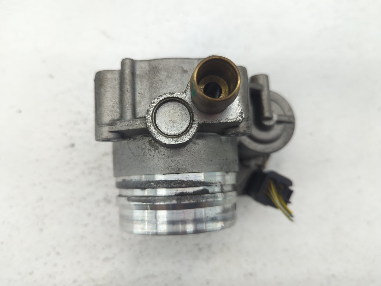 2012-2016 Bmw 328i Throttle Body P/N:1354 7588625-02 1354 7588625-04, 1354 7588625-03 Fits Fits 2012 2013 2014 2015 2016 201