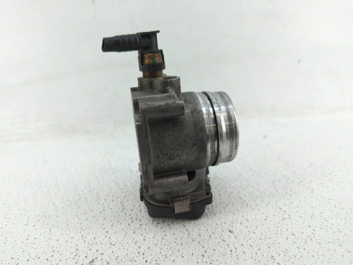 2012-2016 Bmw 328i Throttle Body P/N:1354 7588625-02 1354 7588625-04, 1354 7588625-03 Fits Fits 2012 2013 2014 2015 2016 201