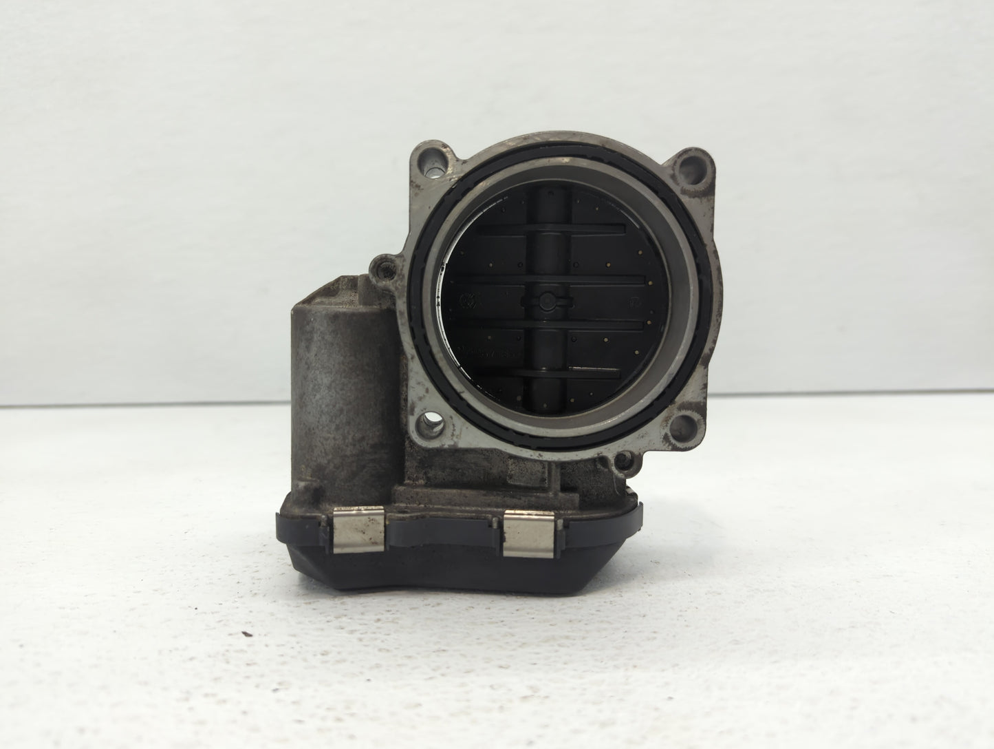 2007-2013 Bmw 328i Throttle Body P/N:1354 7556118-04 1354 7556118-03 Fits Fits 2007 2008 2009 2010 2011 2012 2013 OEM Used A