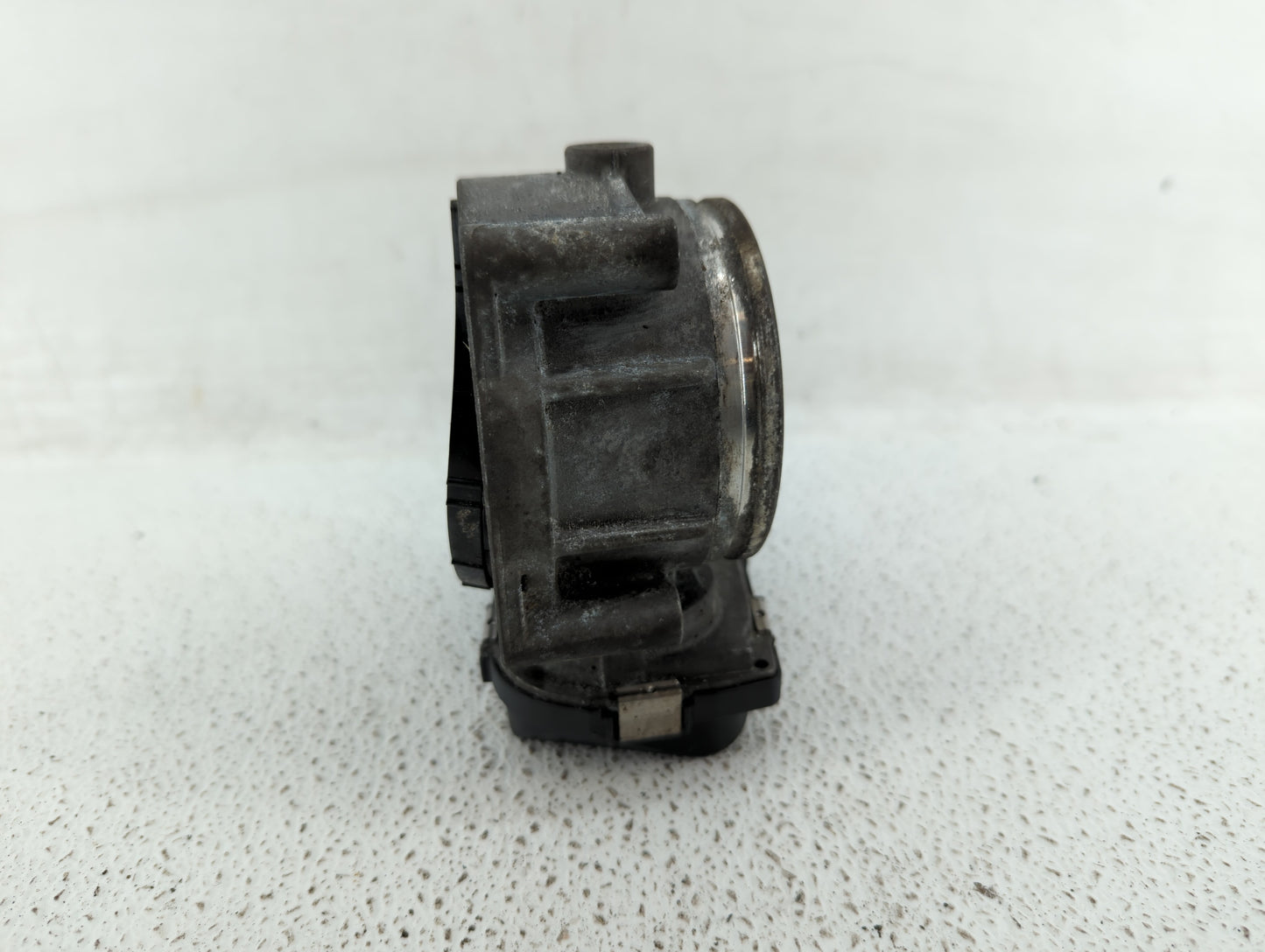 2007-2013 Bmw 328i Throttle Body P/N:1354 7556118-05 1354 7556118-04, 1354 7556118-03 Fits Fits 2007 2008 2009 2010 2011 201