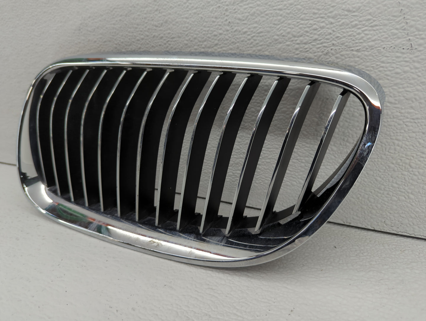 2011-2013 Bmw 328i Front Grille Bumper Not Included - Oemusedautoparts1.com