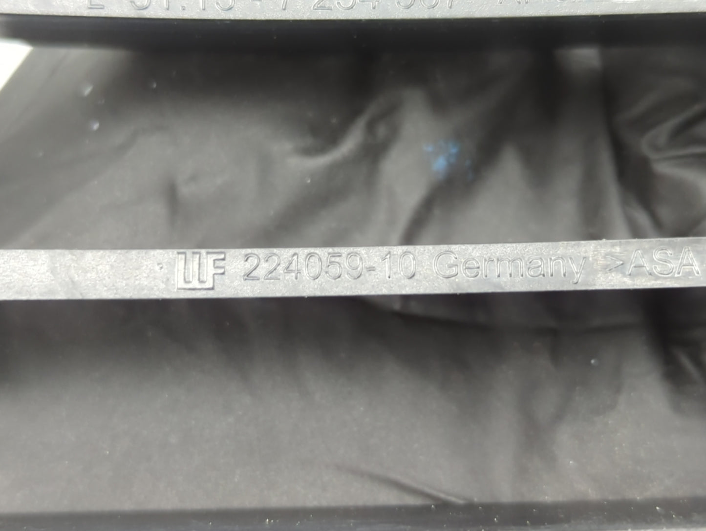 2011-2013 Bmw 328i Front Grille Bumper Not Included - Oemusedautoparts1.com