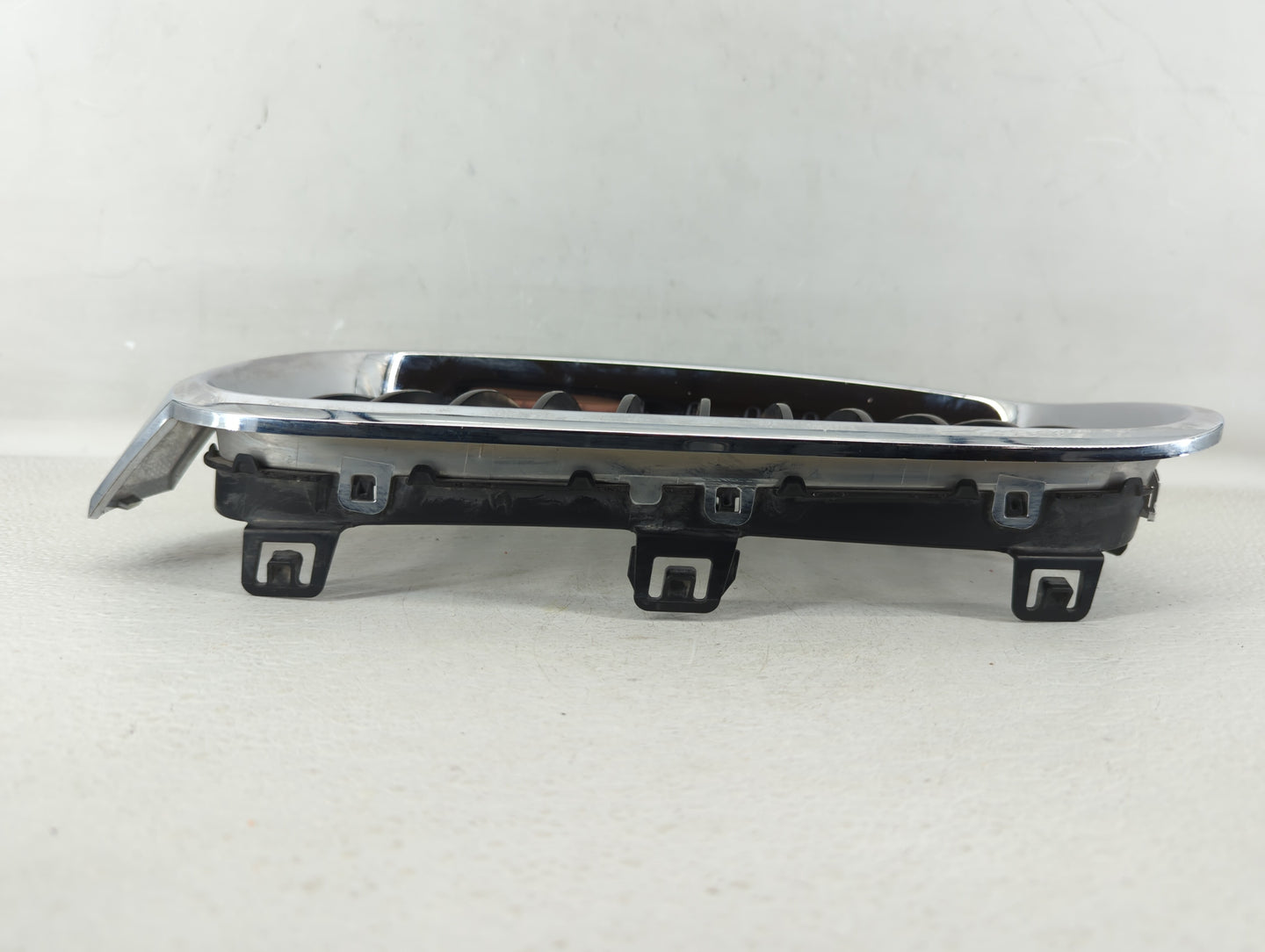 2012-2016 Bmw 328i Front Grille Bumper Not Included - Oemusedautoparts1.com