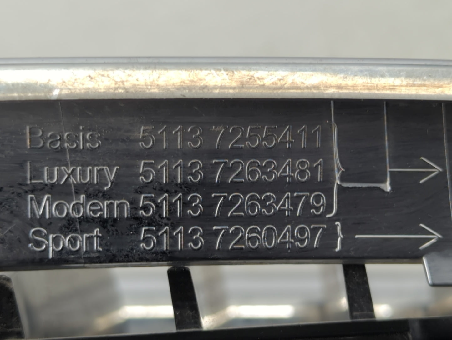 2012-2016 Bmw 328i Front Grille Bumper Not Included - Oemusedautoparts1.com