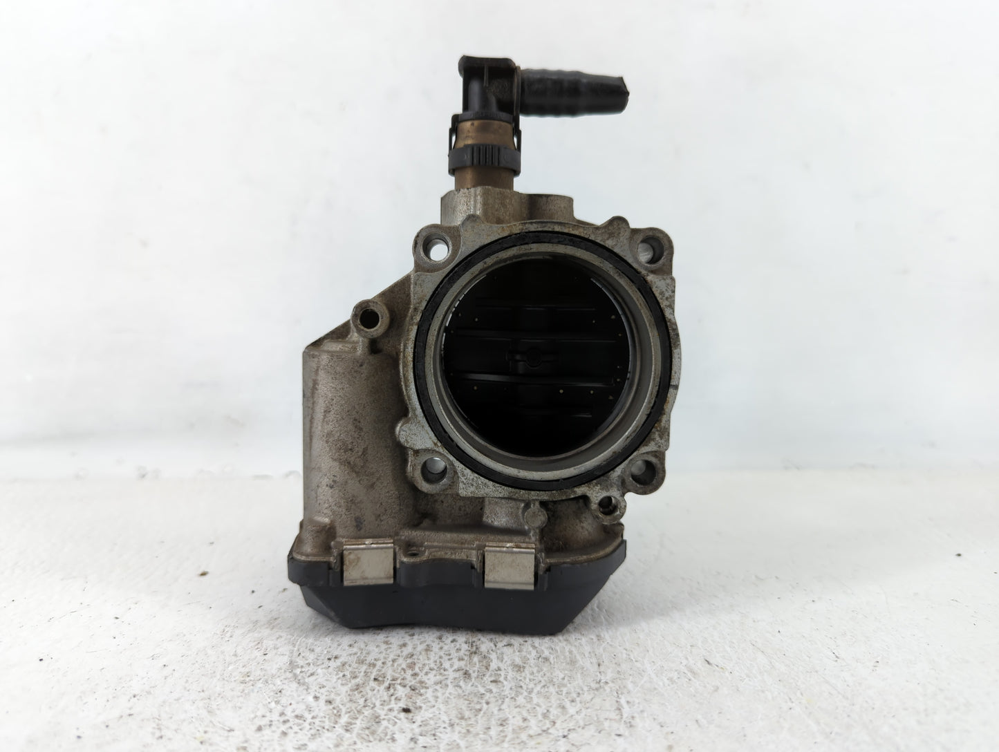 2012-2016 Bmw 328i Throttle Body P/N:1354 7588625-02 Fits Fits 2012 2013 2014 2015 2016 2017 2018 OEM Used Auto Parts - Oemu