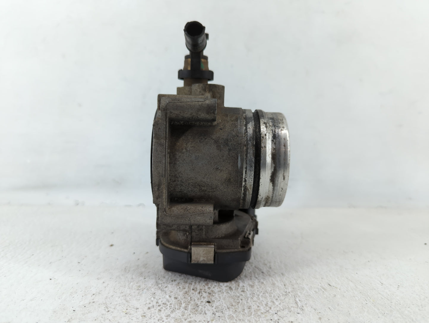 2012-2016 Bmw 328i Throttle Body P/N:1354 7588625-02 Fits Fits 2012 2013 2014 2015 2016 2017 2018 OEM Used Auto Parts - Oemu