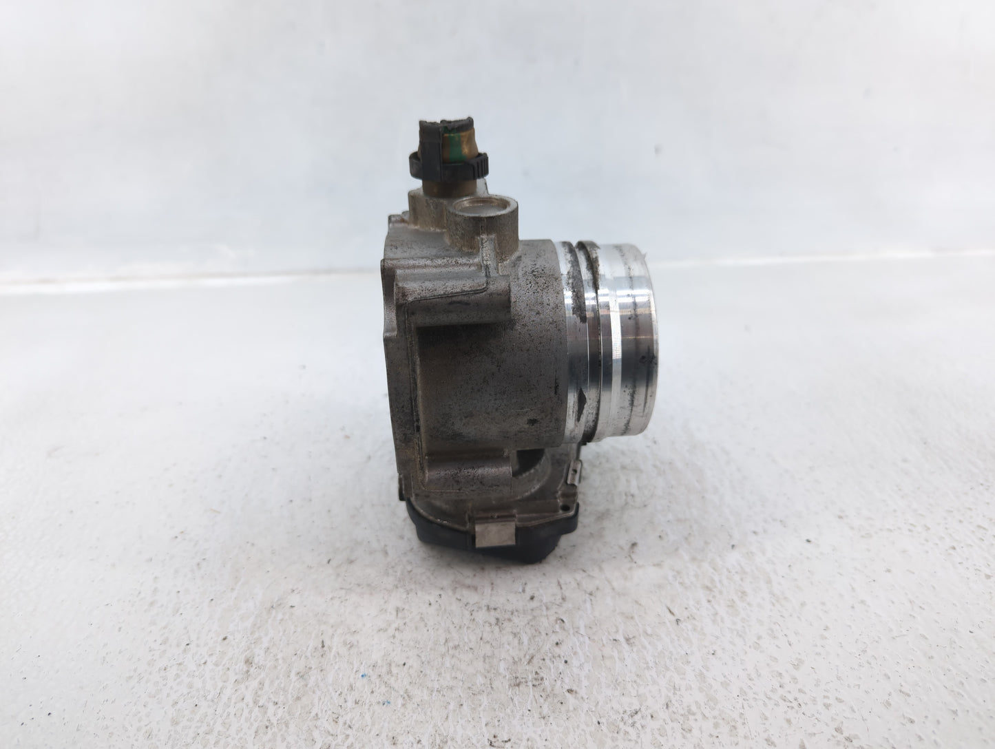 2012-2016 Bmw 328i Throttle Body P/N:1354 75886225-03 Fits Fits 2012 2013 2014 2015 2016 2017 2018 OEM Used Auto Parts - Oem