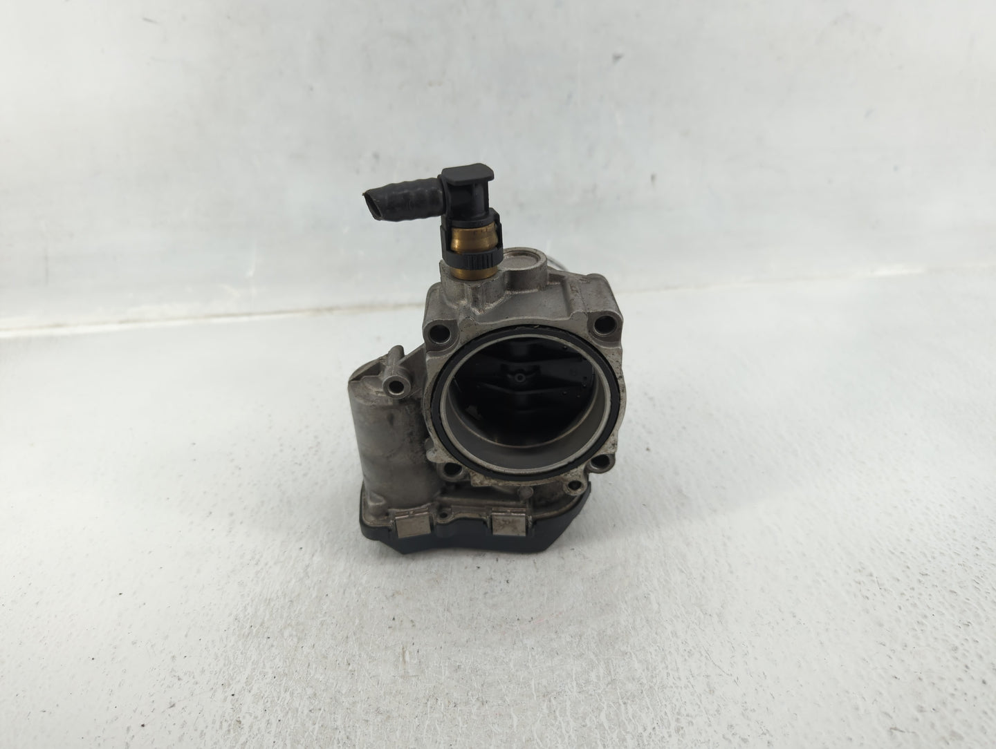 2012-2016 Bmw 328i Throttle Body P/N:7588625-02 A2C53355204, 19943 08436, 19943 0854 Fits Fits 2012 2013 2014 2015 2016 2017