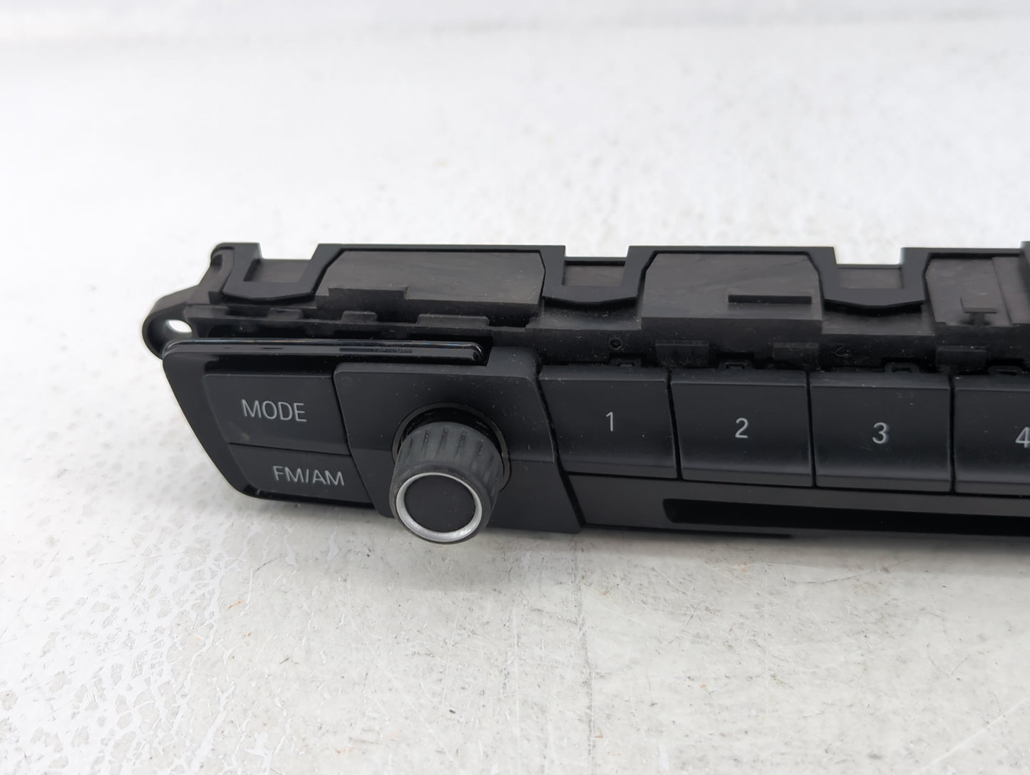2012-2016 Bmw 328i Radio AM FM Cd Player Receiver Replacement P/N:6131 9261099-01 Fits Fits 2012 2013 2014 2015 2016 2017 OE