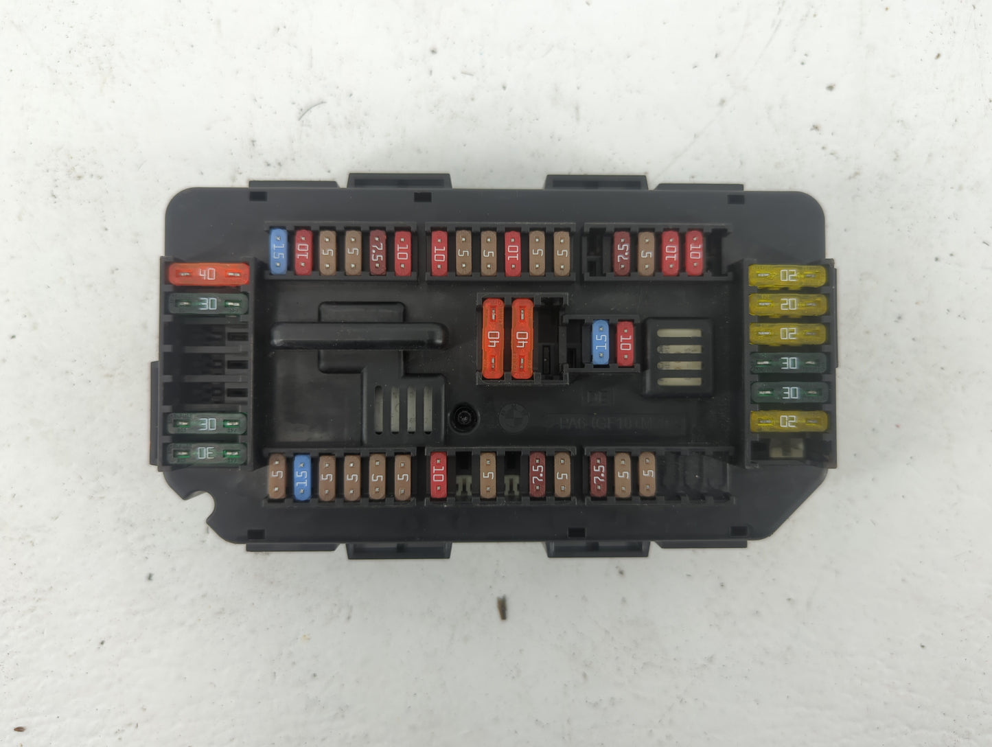 2012-2016 Bmw 328i Fusebox Fuse Box Panel Relay Module P/N:922487904 6114 V7 Fits OEM Used Auto Parts - Oemusedautoparts1.co