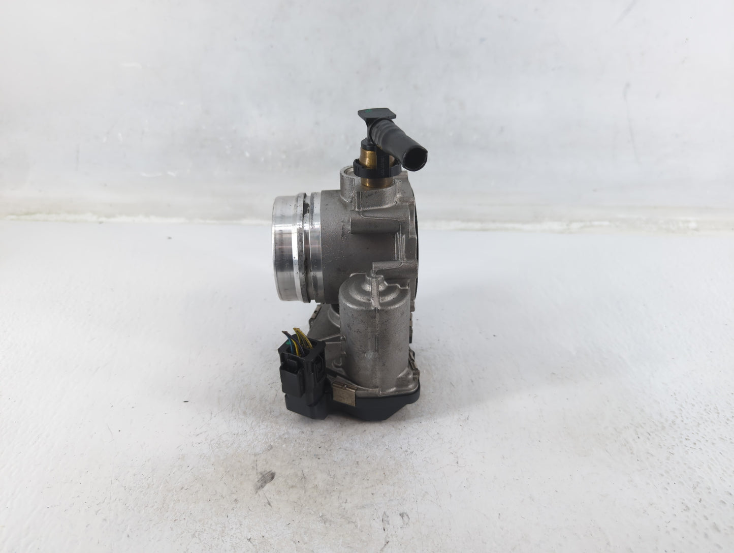 2012-2016 Bmw 328i Throttle Body P/N:A2C53355204 1354 7588625-02 Fits Fits 2012 2013 2014 2015 2016 2017 2018 OEM Used Auto 